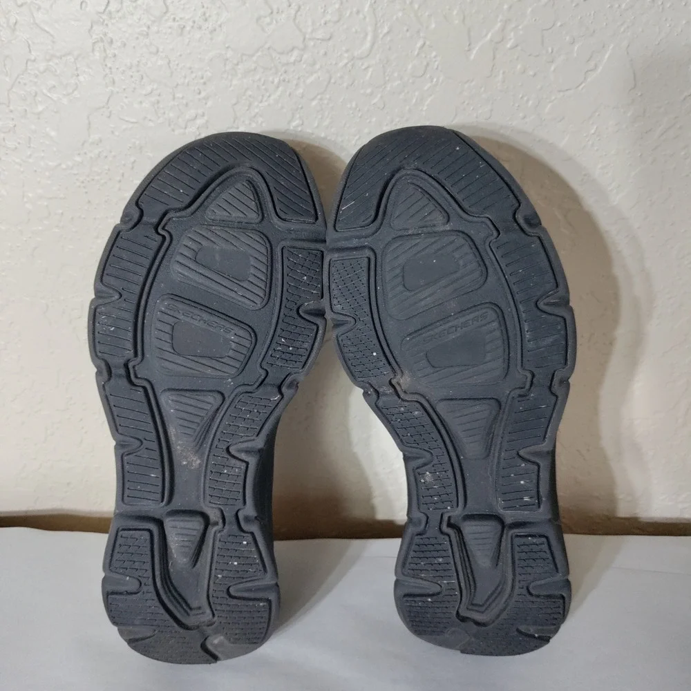 Skechers lux walker